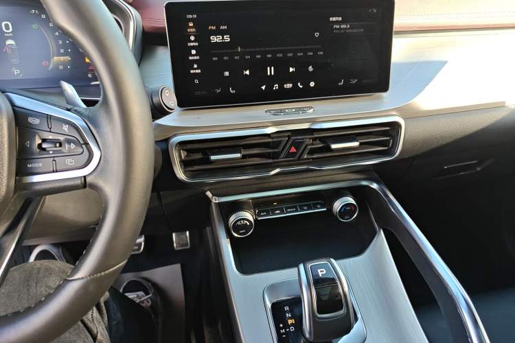 Used Geely Auto Coolray 2019 Sport Model 260T DCT Patrol China V Standard
