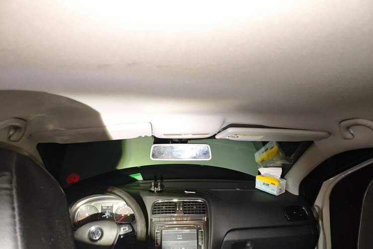 Used Volkswagen Polo 2014 1.6L Automatic Comfort Edition
