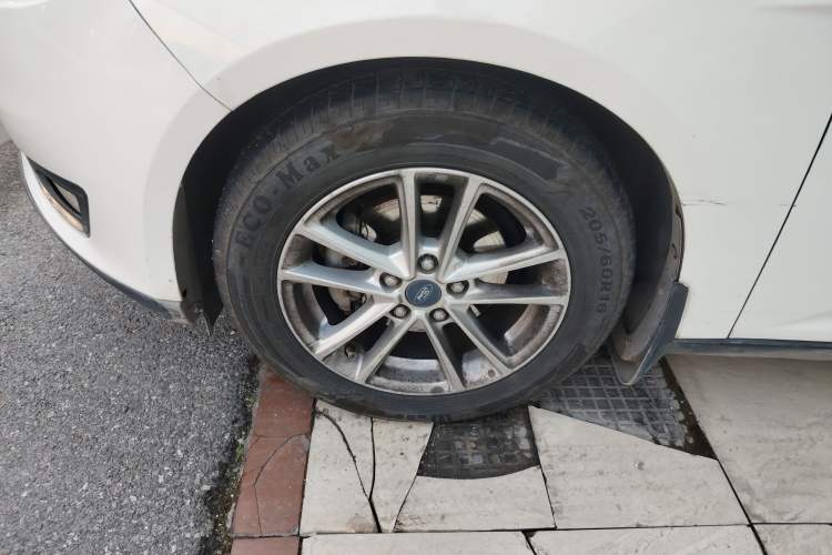 Used Ford Focus 2015 Sedan EcoBoost 180 Automatic Elite Model
