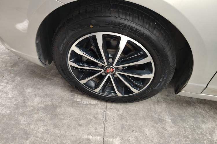 Used Roewe i5 2020 1.5L Automatic 4G Connect Luxury Flagship Edition