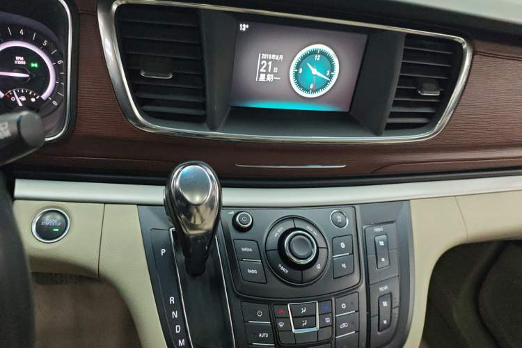 Used Buick GL8 2017 25S Luxury Version China V Standard
