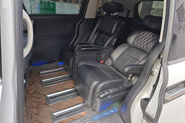 Used Honda Elysion 2019 2.0L Hybrid Luxury Edition
