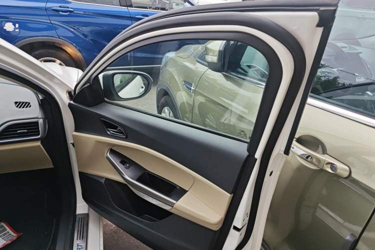 Used Ford Escort 2015 1.5L Automatic Comfort Model
