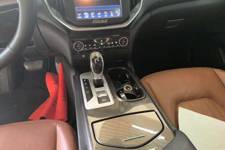 Used Maserati Ghibli 2014 3.0T Standard Edition
