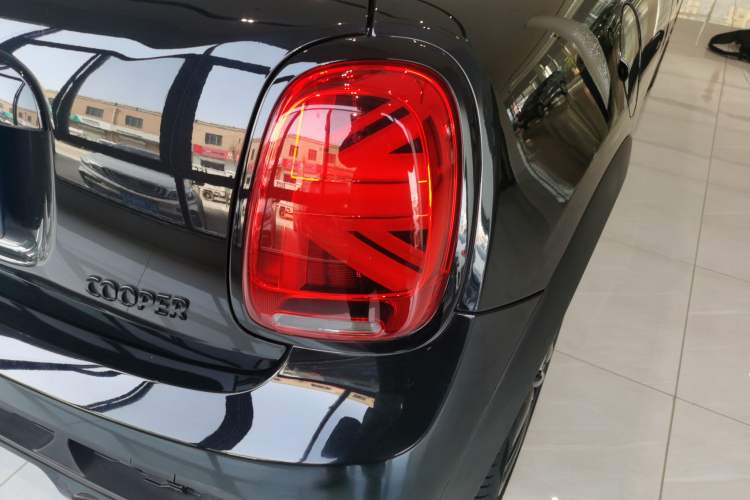 Used  MINI 2022 1.5T COOPER Black Badge Special Edition