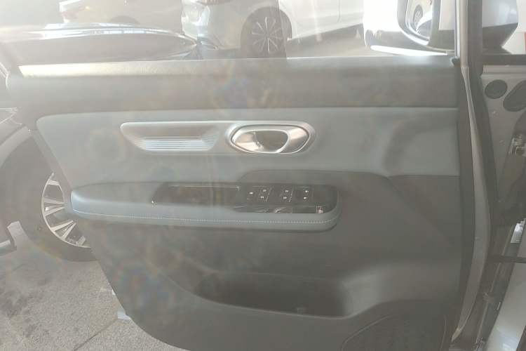 Used AION Y 2023 Plus 510 Smart Edition
