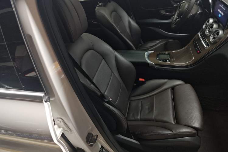 Used Mercedes-Benz GLC 2020 GLC 260 L 4MATIC Luxury Model