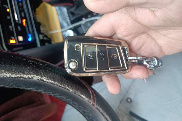 Used Volkswagen Tharu 2022 280TSI Two-Wheel-Drive Luxury Edition