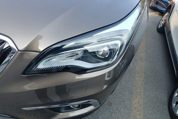 Used Buick Envision 2015 20T Four-Wheel Drive Luxury Model
