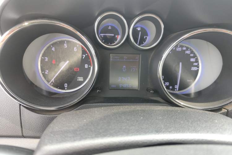 Used Changan CS35 2016 1.6L Manual Luxury Model China IV Standard
