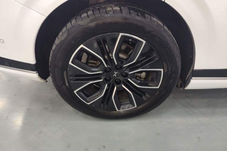 Used XPeng G9 2025 625 Long-Range Max
