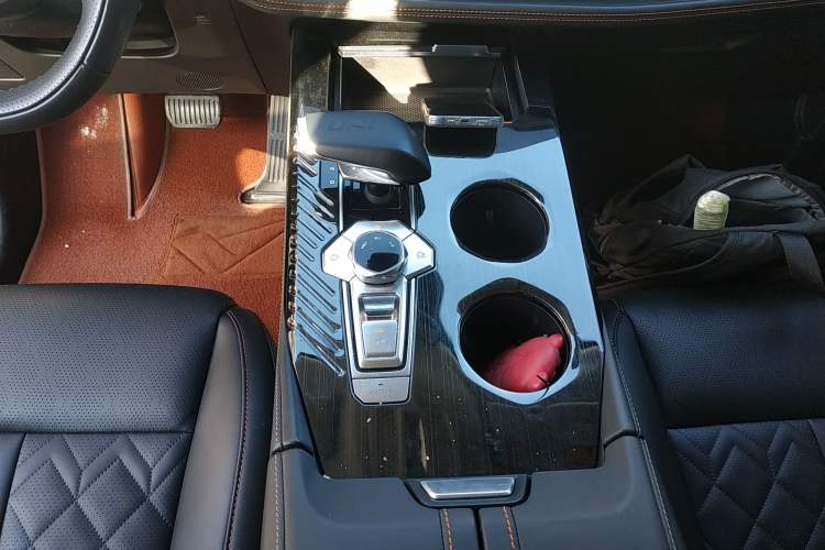 Used Changan UNI-K iDD 2022 Blue Whale iDD 130km 1.5T Excellence Model