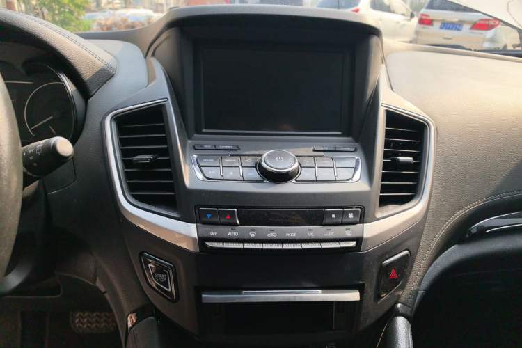 Used Dongfeng Aeolus AX7 2018 Classic 1.6T Automatic Luxury Model