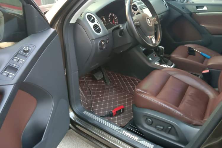 Used Volkswagen Tiguan 2015 1.8TSI Automatic All-Wheel-Drive Luxury Model