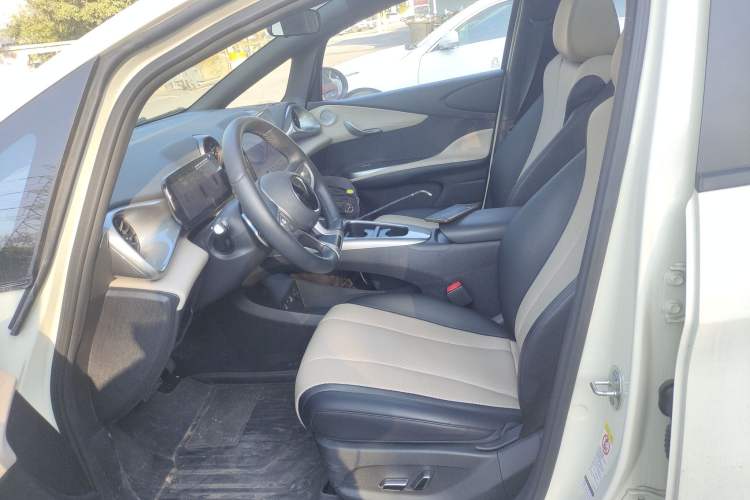 Used BYD Dolphin 2025 Intelligent Driving Version 410 km Fashion Edition