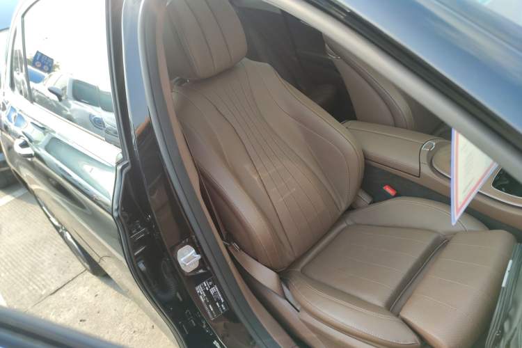 Used Mercedes-Benz E-Class 2023 Facelift E 260 L