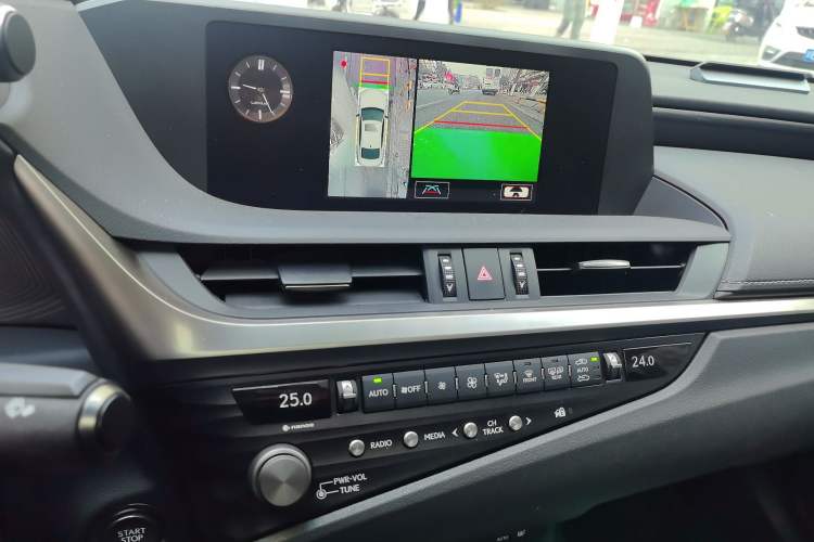 Used Lexus ES 2020 200 Excellence Edition
