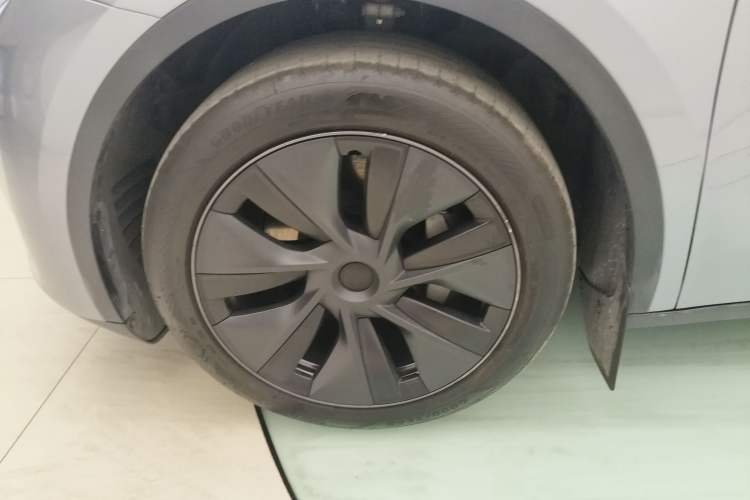 Used Tesla Model Y 2024 Rear-Wheel-Drive Version
