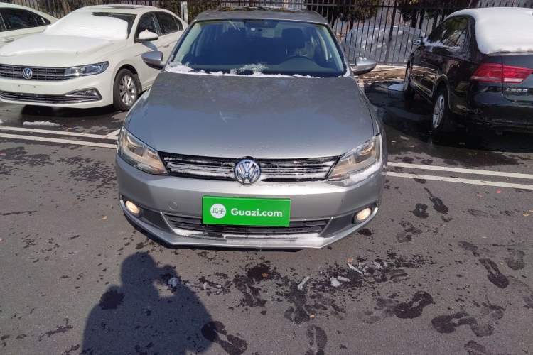 Used Volkswagen Sagitar 2014 Revised Version 1.6L Manual Leading Edition