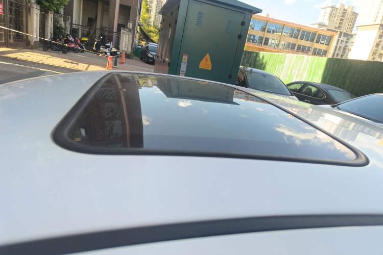 Used Hyundai Celesta 2011 1.6L automatic luxury version
