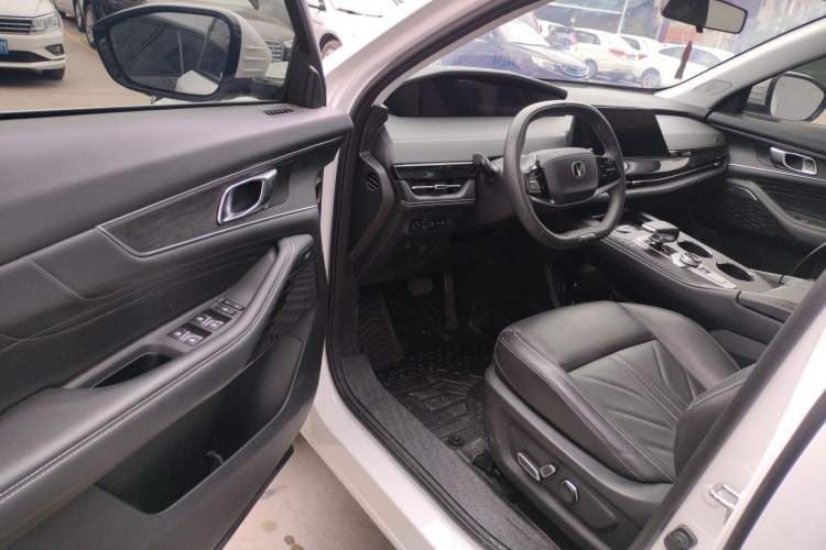 Used Changan UNI-K iDD 2023 Zhidian iDD 1.5T 135km Smart & Fun Model
