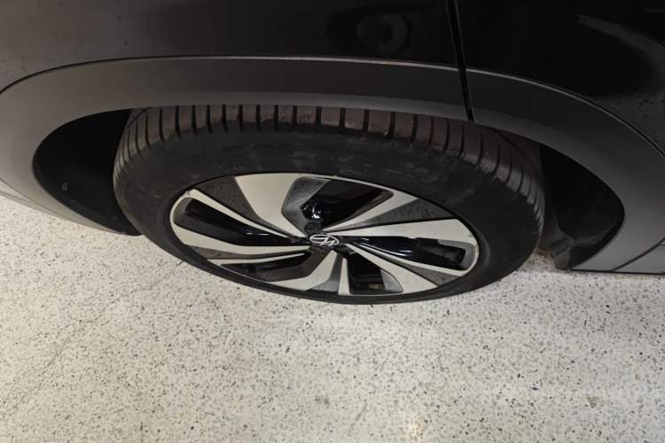 Used Volkswagen ID.6 CROZZ 2021 Long-Range PURE+ Edition