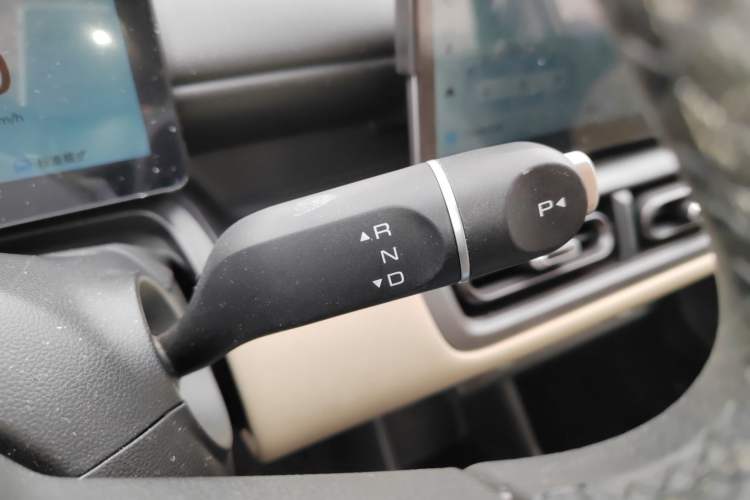 Used Wuling Bingo PLUS 2024 330 km Range Five-Seater Version