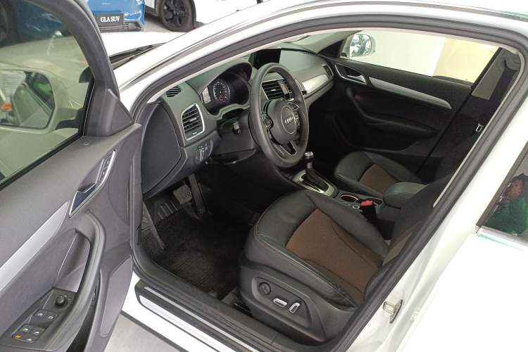 Used Audi Q3 2018 30 TFSI Fashion Edition Collector's Version
