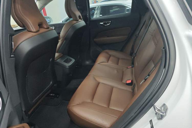 Used Volvo XC60 2019 T5 4x4 Zhiyuan Edition China VI Standard
