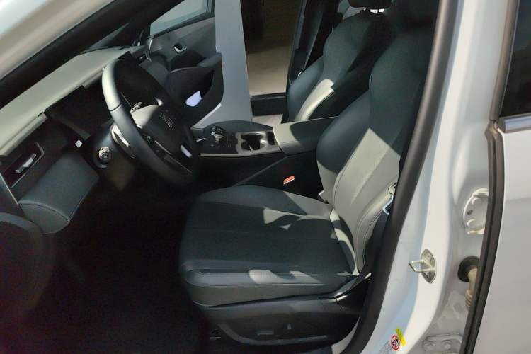 Used BYD Qin PLUS 2025 DM-i Smart Drive 120KM Superior Model