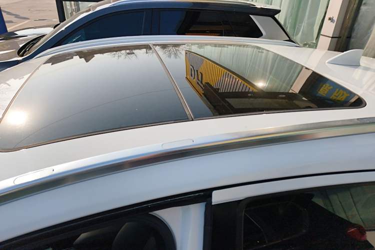 Used Honda Vezel 2020 1.5L CVT Pioneer Edition
