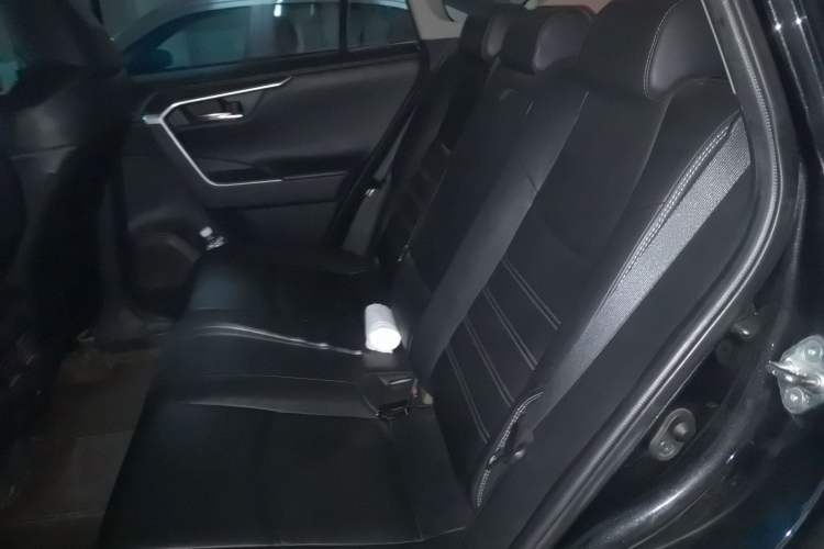 Used Toyota RAV4 2020 2.0L CVT Two-Wheel Drive Fashion PLUS Edition