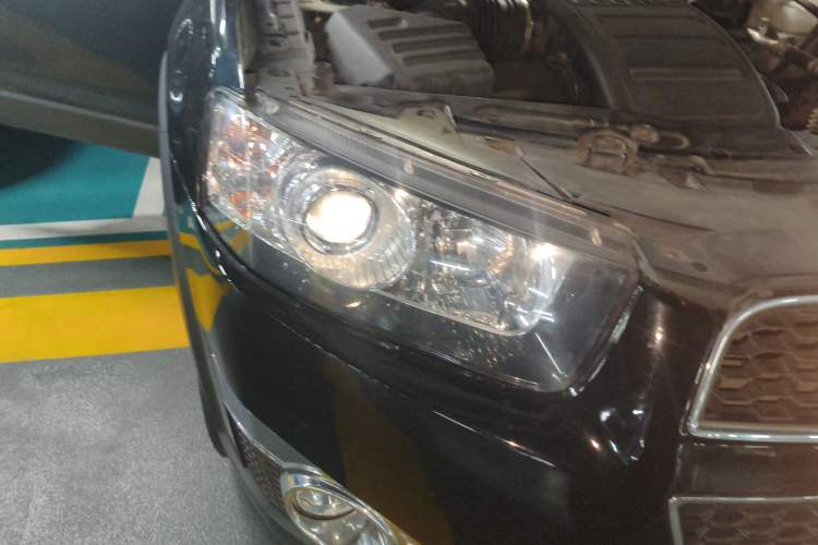 Used Chevrolet Captiva 2014 2.4L 4x4 Flagship Edition 7 Seats
