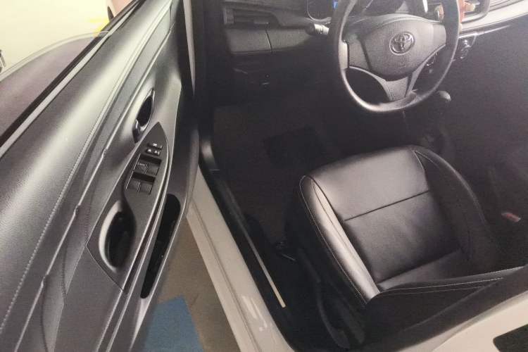 Used Toyota YARiS L 2016 Revised 1.5E CVT Charming Edition
