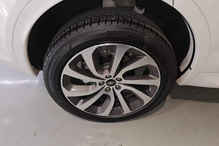 Used Land Rover Discovery Sport 2020 249 PS R-Dynamic Performance Edition