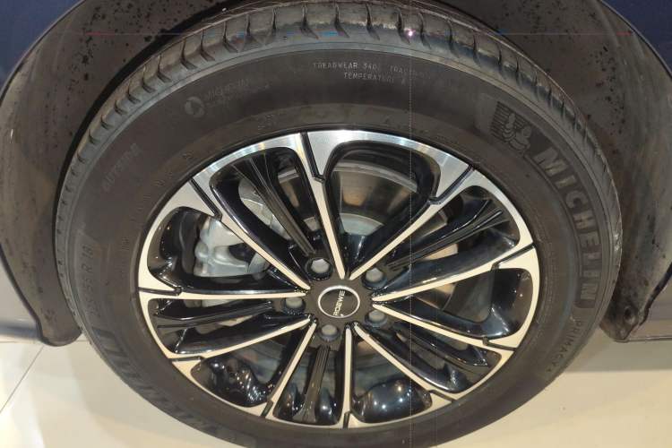 Used Roewe iMAX8 2022 400TGI Prestige Edition