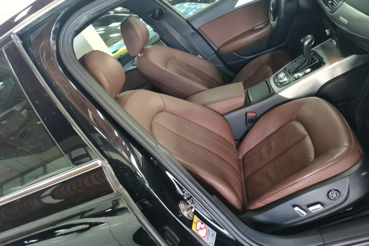 Used Audi A6L 2018 30th Anniversary Edition 45 TFSI quattro Sport model
