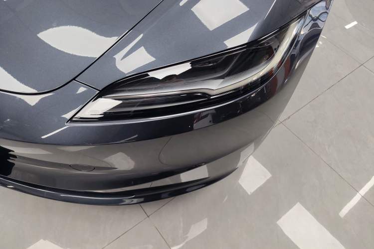 Used Tesla Model 3 2023 Rear-Wheel-Drive Version
