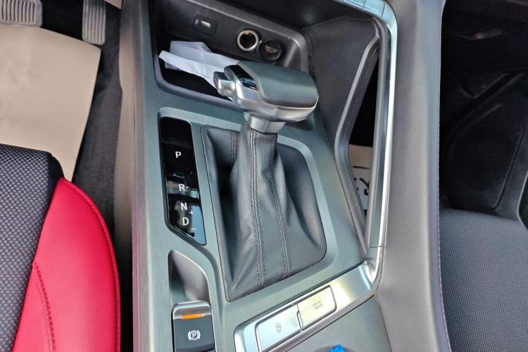 Used Changan CS35PLUS 2023 Enjoy Edition 1.4T DCT Luxury Model