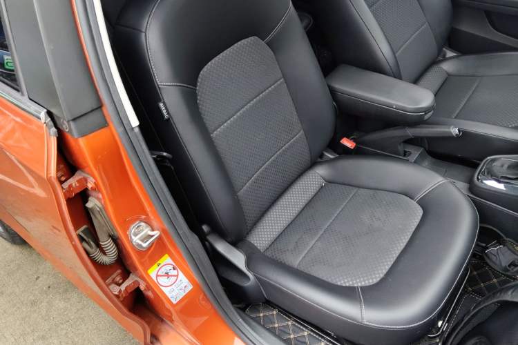 Used Volkswagen Santana 2015 Haval H6 1.6L Automatic Comfort Model
