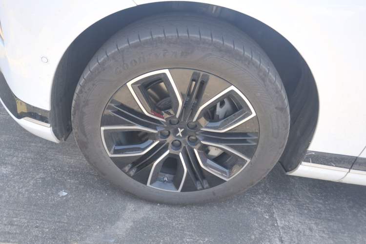 Used XPeng G9 2025 625 Long-Range Max
