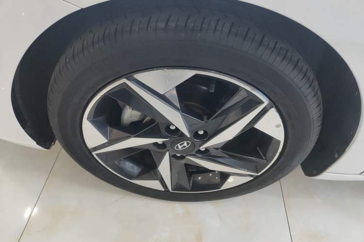 Used Hyundai Elantra 2021 1.5L CVT GLX Elite Edition
