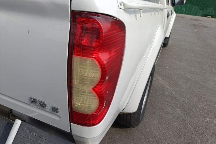 Used Great Wall Wingle 5 2021 2.0T Diesel Two-Wheel Drive Elite Version Big Double Cab China VI Standard GW4D20M