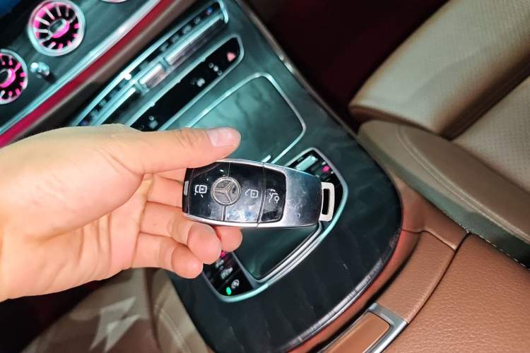 Used Mercedes-Benz E-Class 2021 Facelift E 260 L Sport Edition
