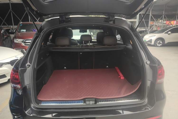 Used Mercedes-Benz GLC 2020 Facelift GLC 300 L 4MATIC Dynamic Edition
