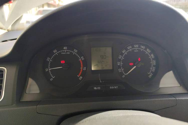 Used Skoda Rapid 2016 1.6L Automatic Chuanxing Edition
