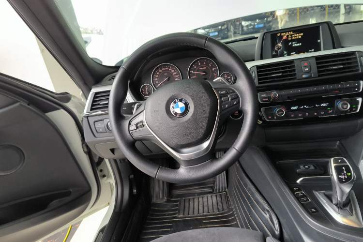 Used BMW 3 Series 2017 320i M Sport
