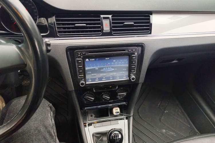 Used Volkswagen Bora 2013 1.6L Manual Comfort Model