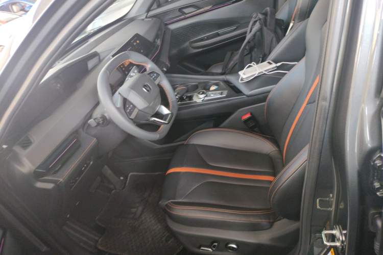 Used Changan UNI-V 2024 1.5T Prestige Edition
