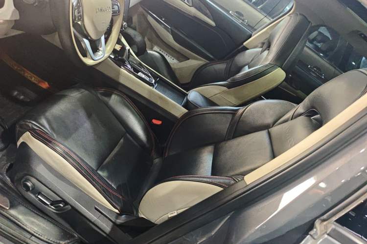 Used Lynk & Co 02 2018 1.5T DCT Two-Wheel Drive Zhaopu Version China V Standard
